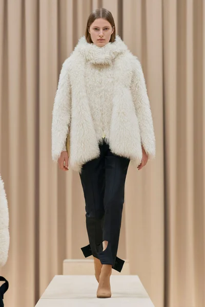 Look 39